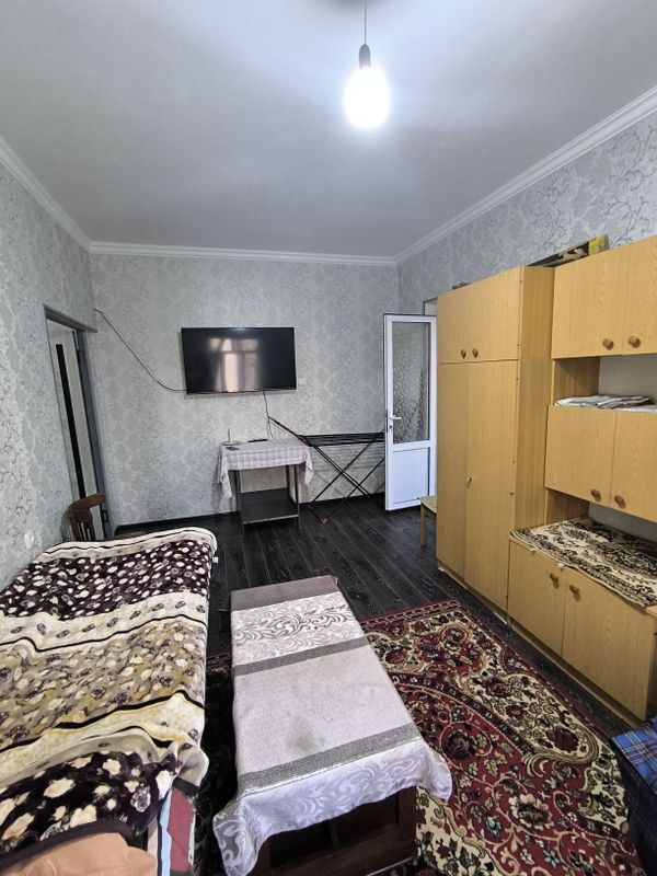 Сергели 3. 1 ком квартиру с обстановкойи техникой. 3/5. У метро ТУРОН Сергели 3. 1 ком квартиру с обстановкойи техникой. 3/5. У метро ТУРОН