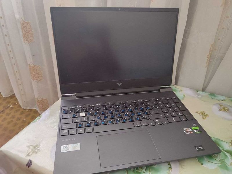 Victus 15 15-fa1068ci/ i5-12450H/ 8GB/ SSD 512GB/ RTX2050 4GB/ 15.6 Victus 15 15-fa1068ci/ i5-12450H/ 8GB/ SSD 512GB/ RTX2050 4GB/ 15.6