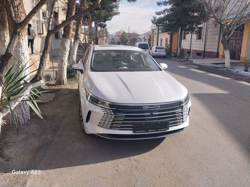 BYD Chazor gibrid 55 km BYD Chazor gibrid 55 km