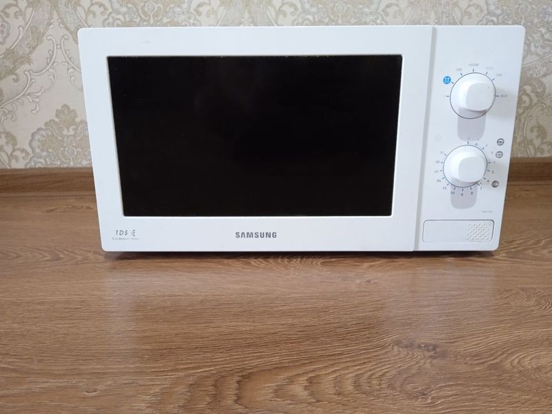 Микрааалнвы печка SAMSUNG Микрааалнвы печка SAMSUNG