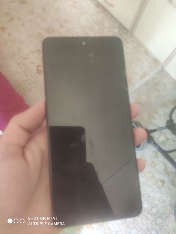 srochna sotamiz samsung telefon ekrani kuygan va dars ketkan srochna sotamiz samsung telefon ekrani kuygan va dars ketkan