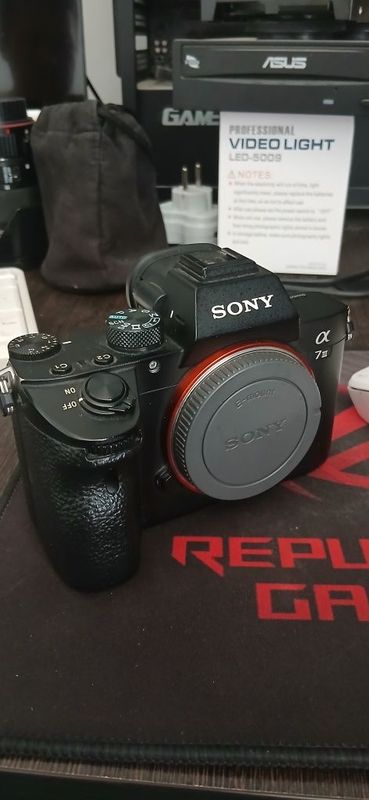 Sony a7 lll Body в отличном состоянии Sony a7 lll Body в отличном состоянии