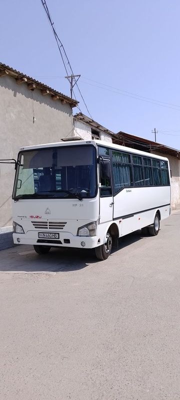___ISUZU NP21___