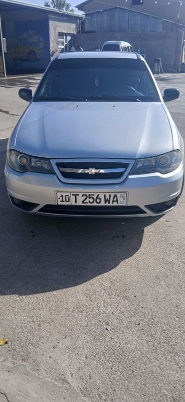 Nexia 2 srochniy sotiladi