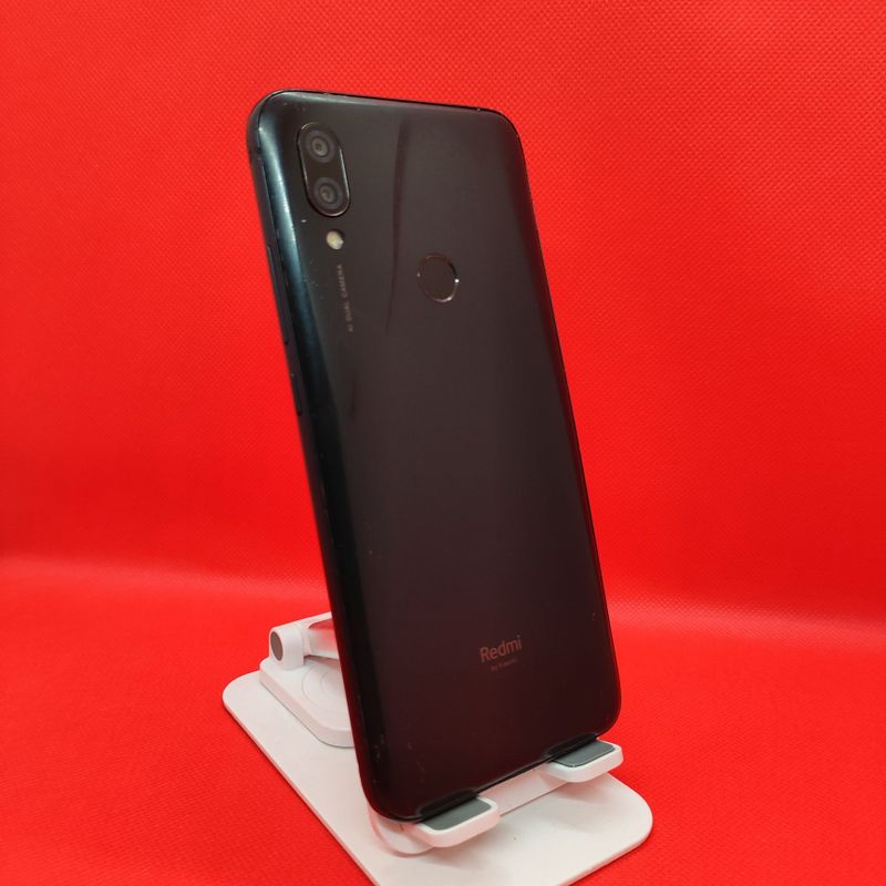 Redmi 7 sotiladi Redmi 7 sotiladi