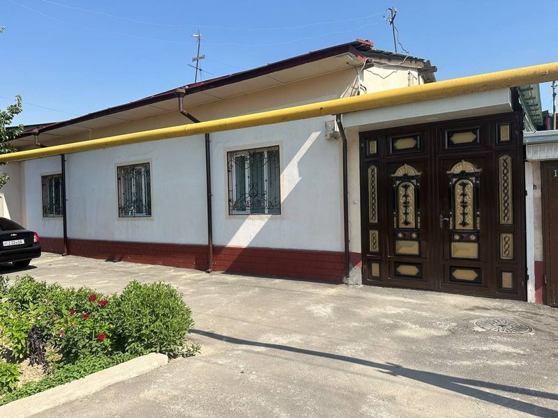 Hovli sotiladi 4 sotiq sergeli qum ariq Hovli sotiladi 4 sotiq sergeli qum ariq