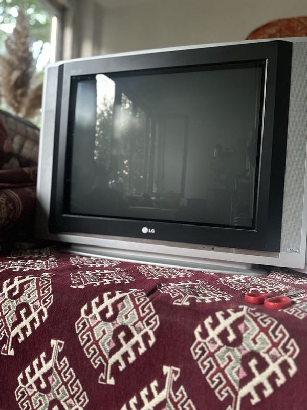 Продам телевизор LG 29FS2AL Продам телевизор LG 29FS2AL