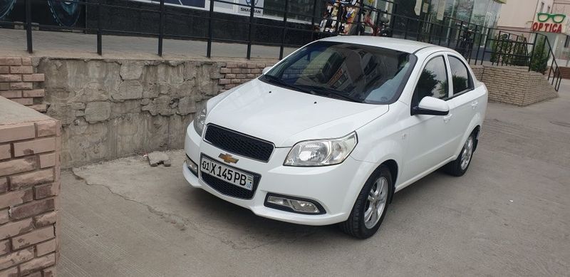 нексия 3 AT сотилади нексия 3 AT сотилади