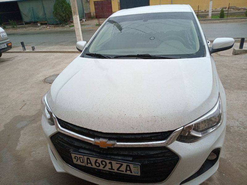 Chevrolet onix sotiladi metan bor Chevrolet onix sotiladi metan bor