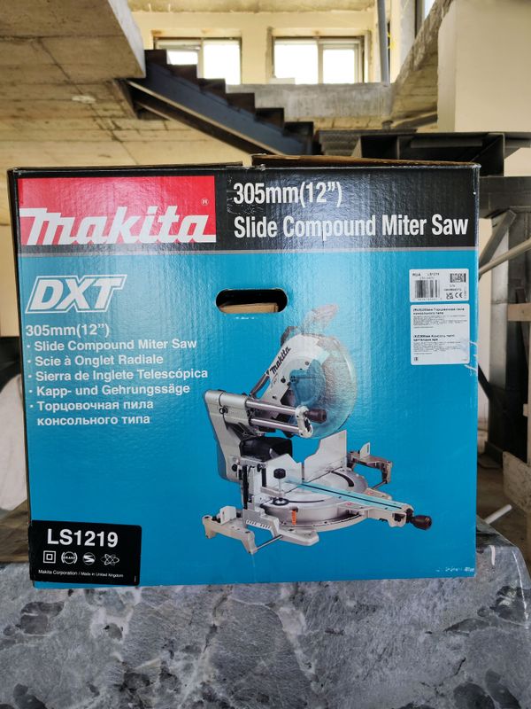 торцовка Makita DXT LS1219