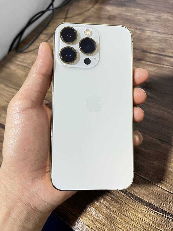 iPhone 13 Pro 128GB ideal srochna sotiladi iPhone 13 Pro 128GB ideal srochna sotiladi