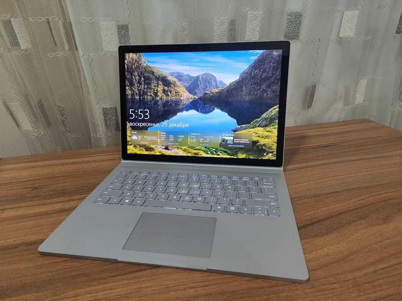 Microsoft Surface Book 2 Microsoft Surface Book 2
