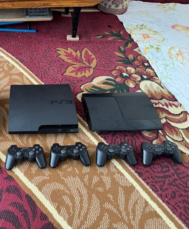 Ps3 Lar Koreyadan kelgan xotirasi 500GB dan 4ta bor