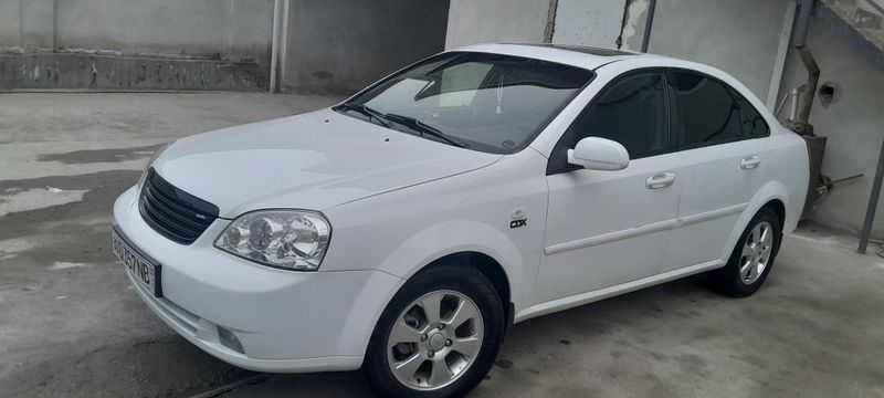 Lacetti 2013 aftomat 1.6