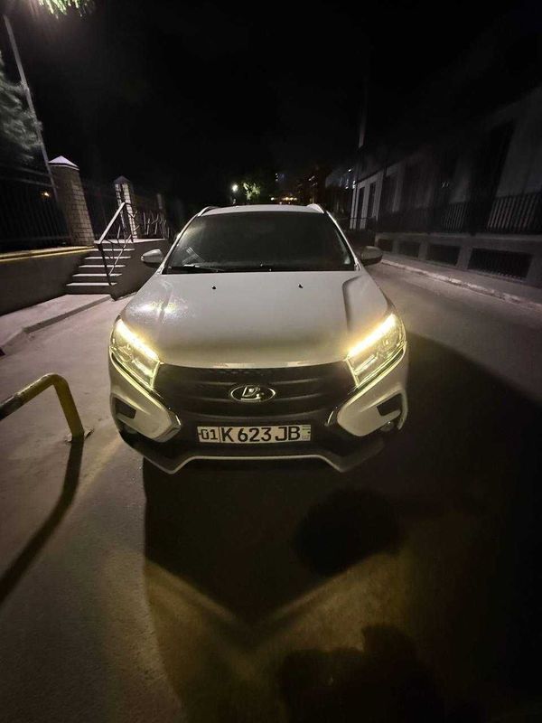 Lada X Ray Cross Lada X Ray Cross