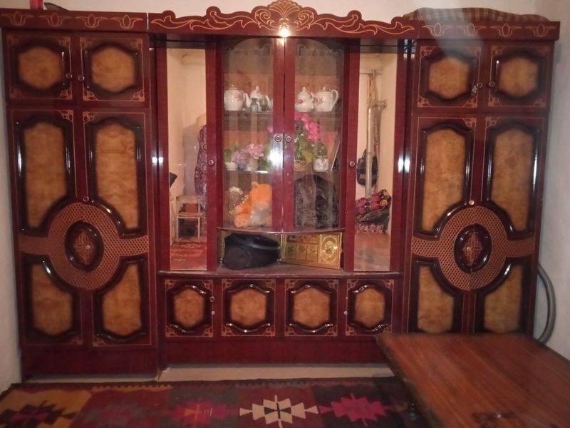 Mebel sotiladi holati yaxshi Mebel sotiladi holati yaxshi