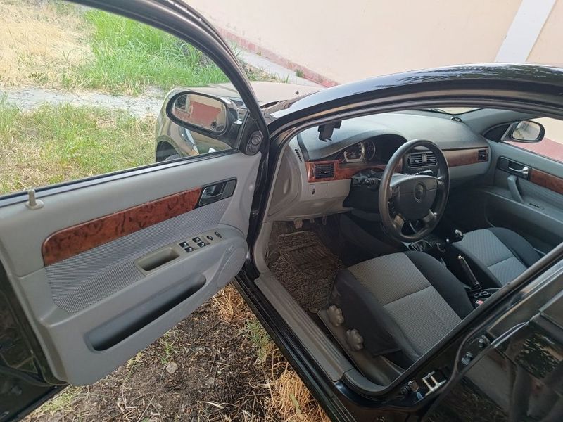 Lasetti 1.8 poz 2 2009 Lasetti 1.8 poz 2 2009