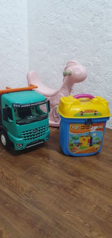 Продам детские игрушки