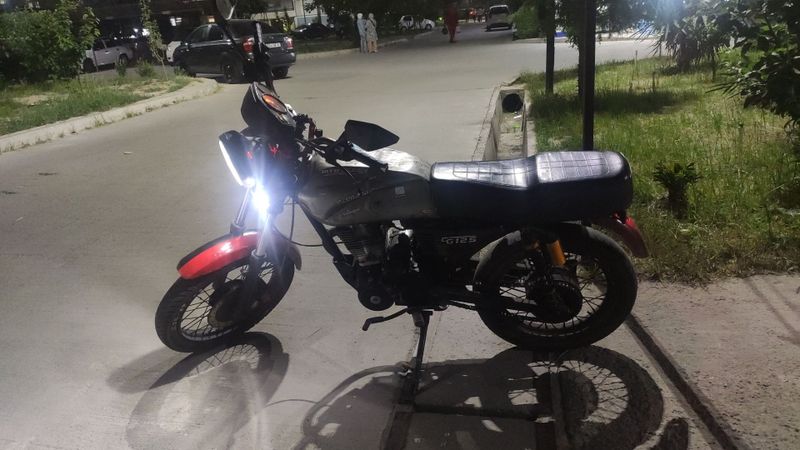 Moto 200 kub naxadu Moto 200 kub naxadu