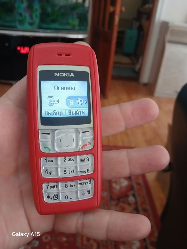 Кнопочный оригинальный телефон Nokia Кнопочный оригинальный телефон Nokia