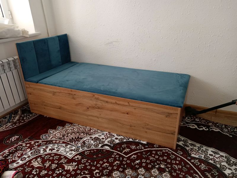 1 kishilik spalniy 1 kishilik spalniy