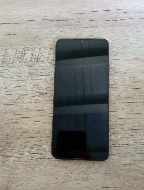 Redmi 10C telefoni sotiladi. narxi kelishiladi Redmi 10C telefoni sotiladi. narxi kelishiladi