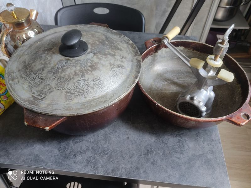 Казаны и мясорубка Казаны и мясорубка