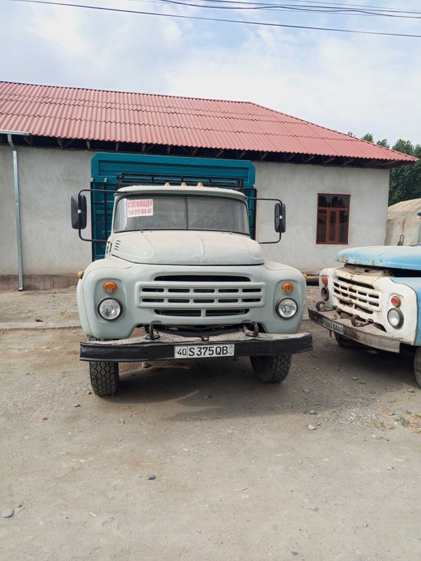 ZIL 130 O'zi ag'daruvchi ZIL 130 O'zi ag'daruvchi