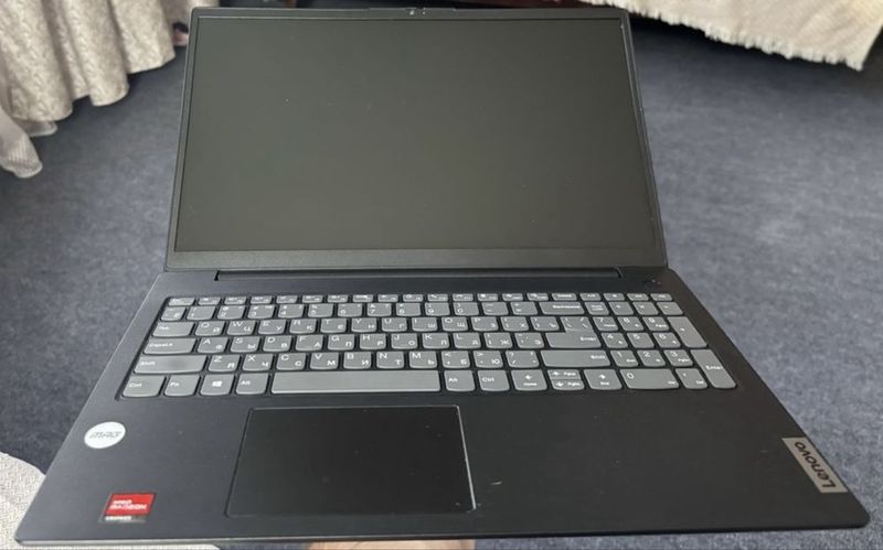 Lenovo V15 G2 ALC