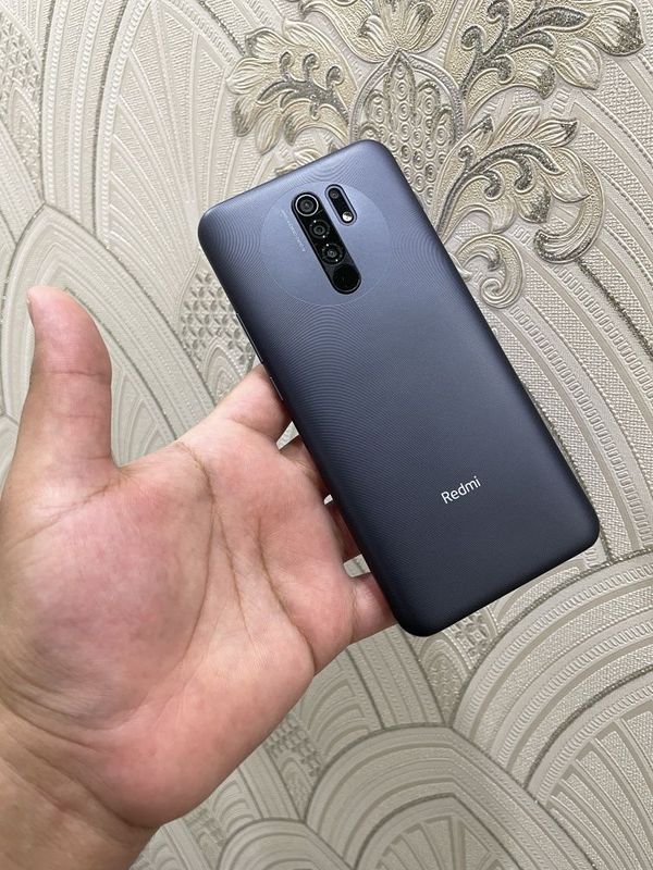 Redmi 9 Ideal holatda 32gb Aybi yoq Redmi 9 Ideal holatda 32gb Aybi yoq