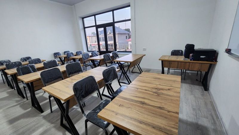 Parta stul Srochi sotiladi