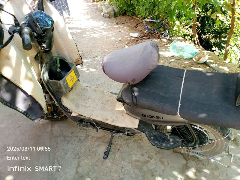 Skuter sotiladi yangi Skuter sotiladi yangi