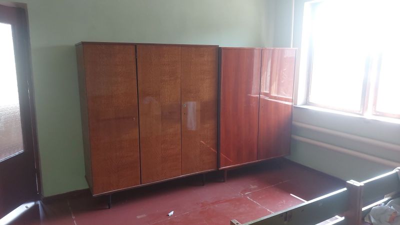 Ретро шкаф продаётся Ретро шкаф продаётся