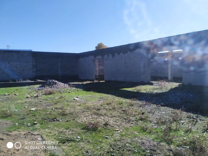 Нотурар курилиши тугалланмаган ер Нотурар курилиши тугалланмаган ер