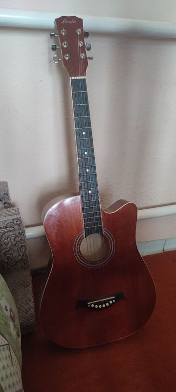 Gitara chixoli bilan