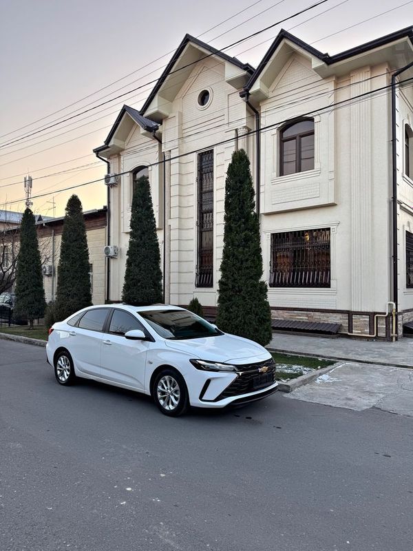 Chevrolet Monza 1.5 2024 Состаяние Идеално Пробег 25000km xalol