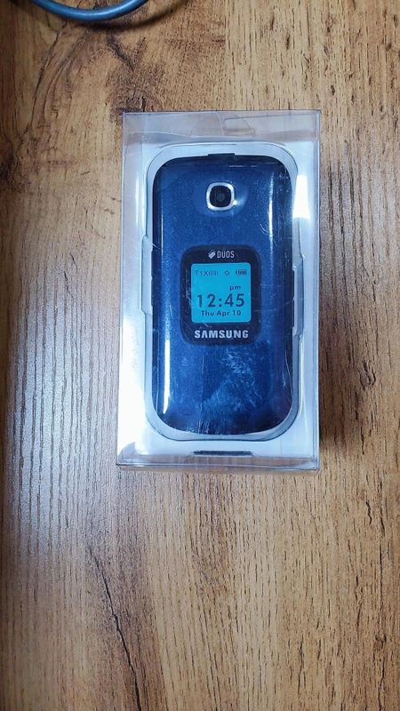 samsung B311v telefoni. xaqiqiy afsonaviy