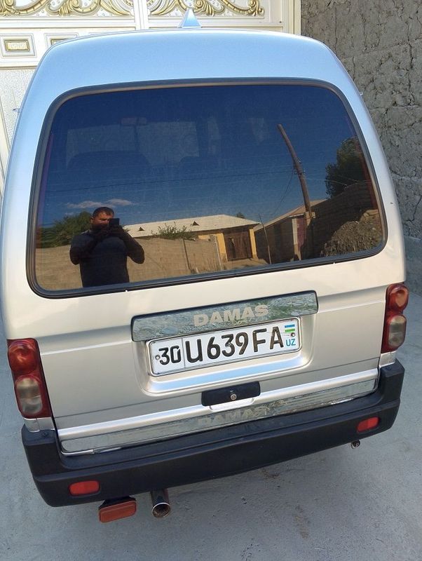 Damas 1 sotiladi yili 2004 range metalika kraska radnoy petno bor Damas 1 sotiladi yili 2004 range metalika kraska radnoy petno bor