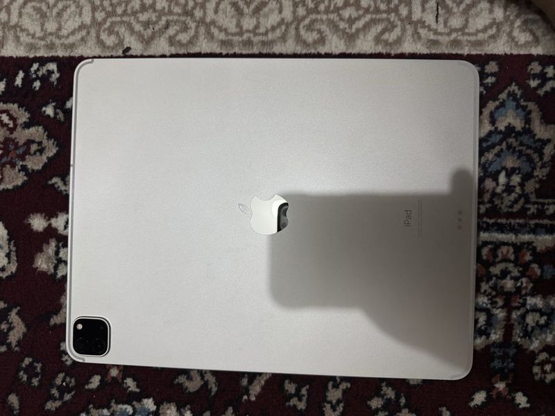 iPad Pro 12.9-inch (4th Generation) 128GB iPad Pro 12.9-inch (4th Generation) 128GB