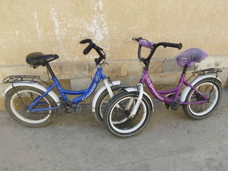 Velasipedlar sotiladi Velasipedlar sotiladi