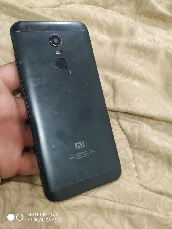 redmi 5 plus 32 gb iPhone telefon redmi 5 plus 32 gb iPhone telefon