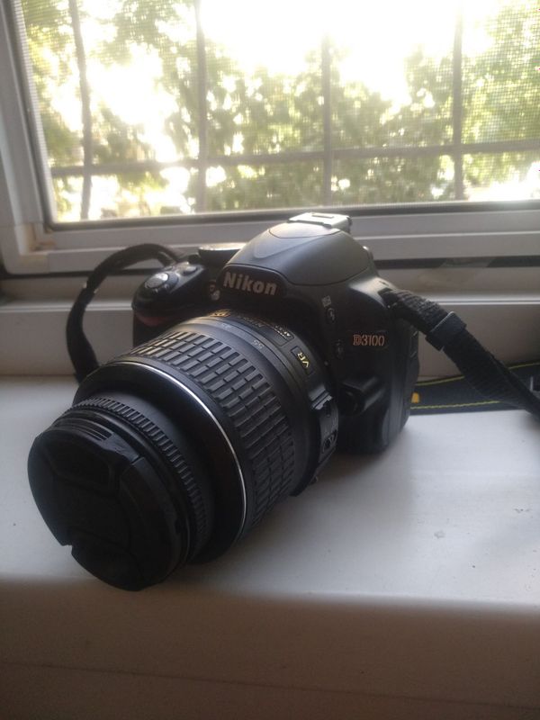 Nikon D3100 DX продается или обмен вспышка