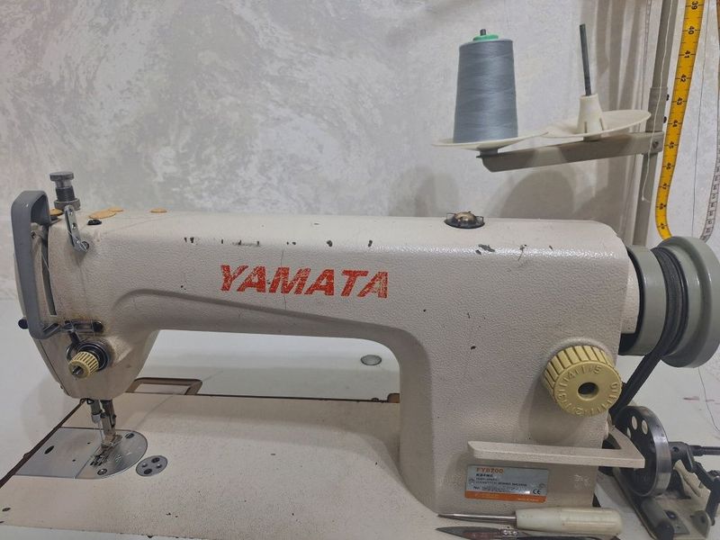 Машина для швей yamata Машина для швей yamata