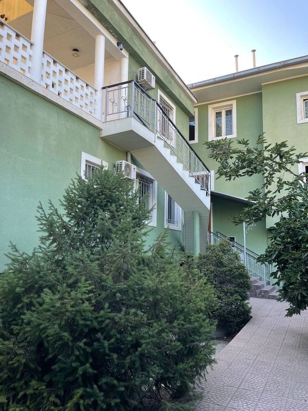 Дом под офис за Мирабад авеню