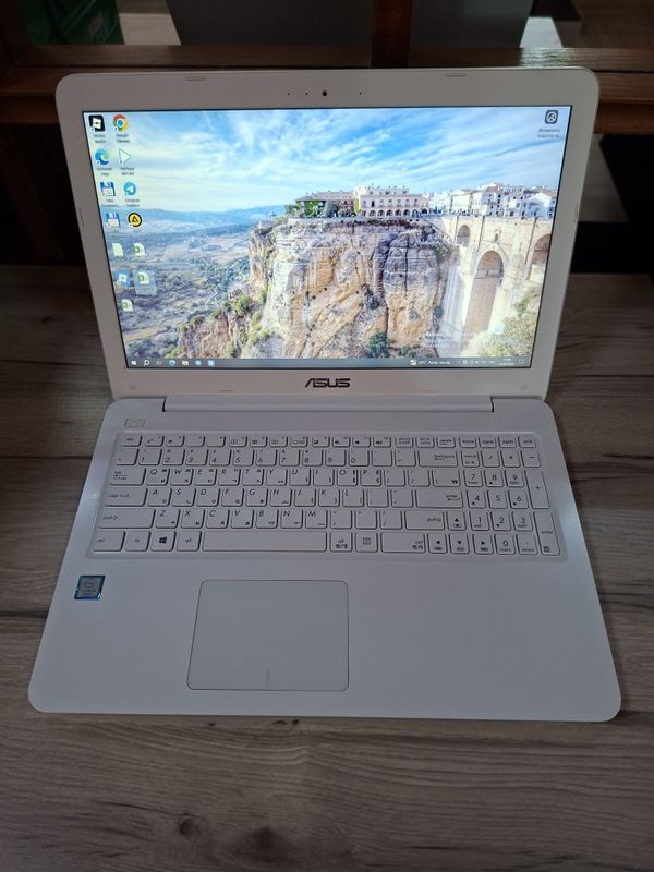 Notebook Sotiladi Asus Notebook Sotiladi Asus