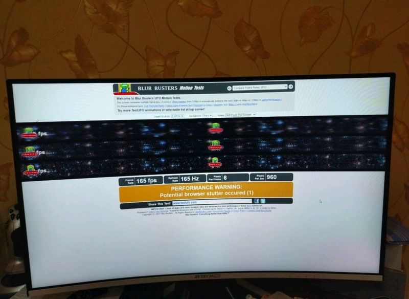 Monitor 32 Monitor 32