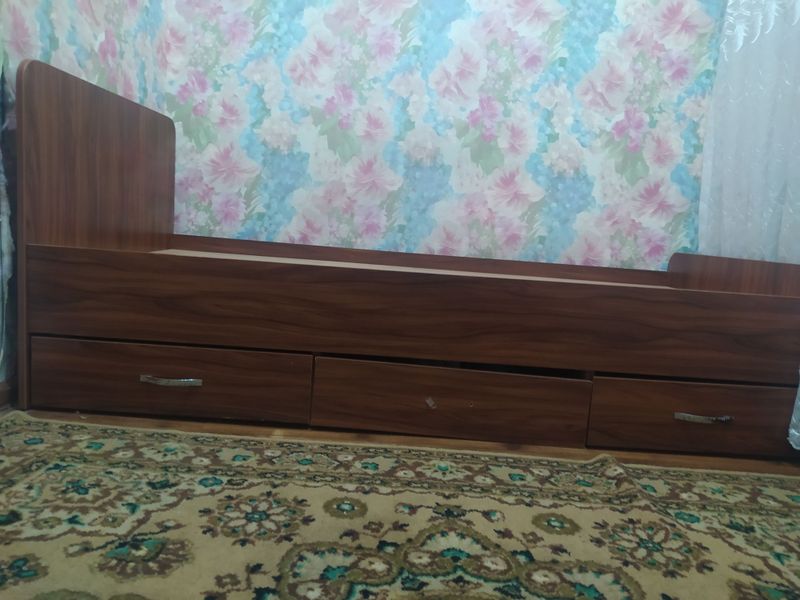 Кровать 1.90м деревянный Кровать 1.90м деревянный