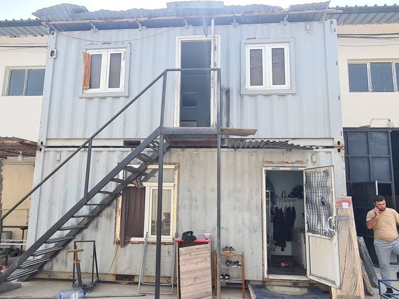 Контейнеры 6м сотилади йоток,офис,склад учун мос келади 1400$ Контейнеры 6м сотилади йоток,офис,склад учун мос келади 1400$