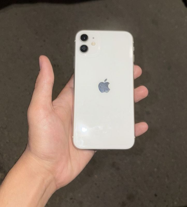 Iphone 11 White 128 gb Iphone 11 White 128 gb