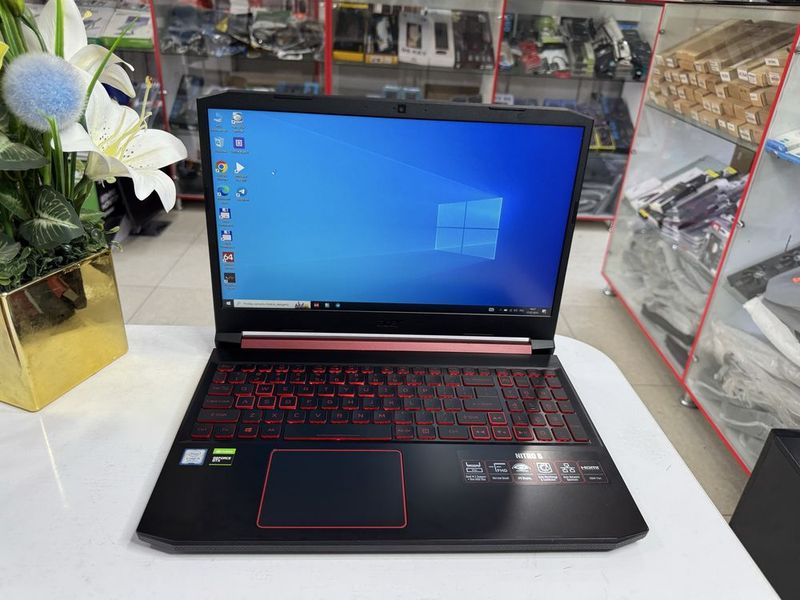 acer nitro ideal holatdagi gameriski core i5 8/512 ssd GTX 1650 4 lik